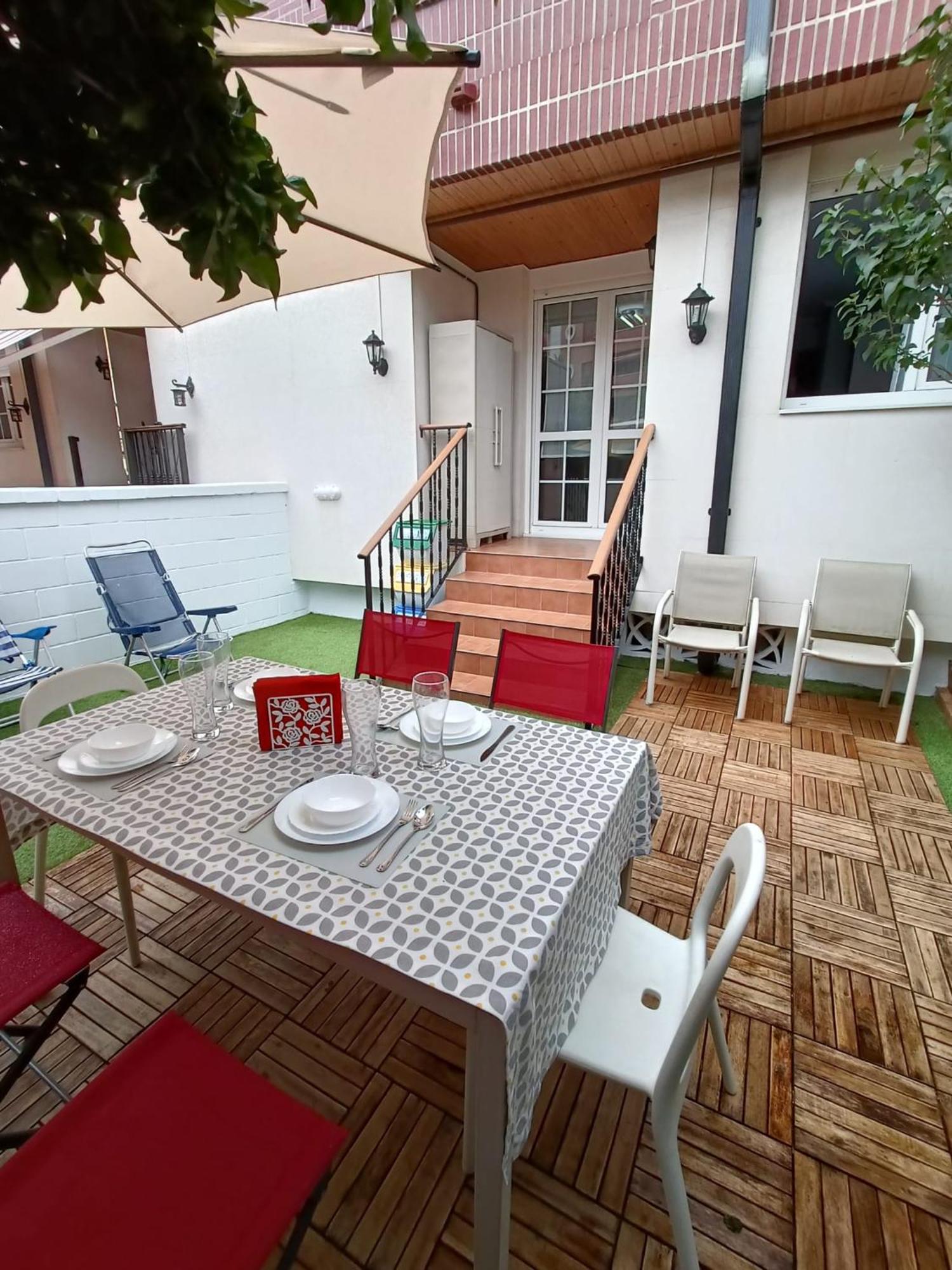 Paraiso Soleado: Piso Con Terraza, Piscina Y Garaje A 5 Min De Playa Castro Urdiales Luaran gambar